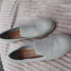 Indigo Rd. Gray loafers. Size 9 1/2M